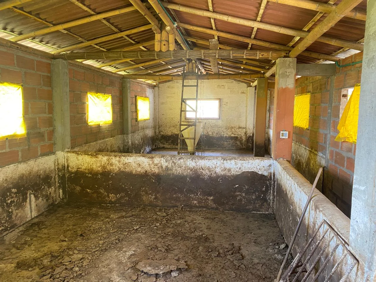 Interior de una construcción existente